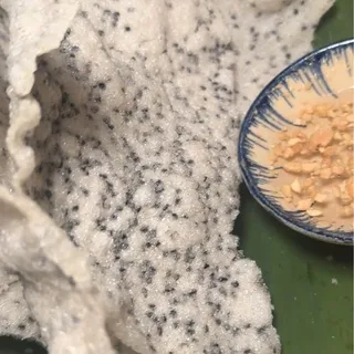 Sesame Rice Cracker
