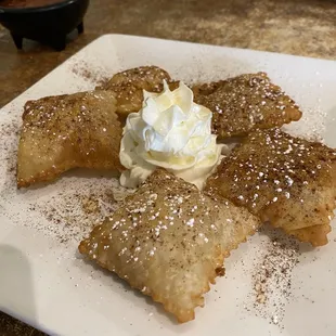 Cheesecake sopapillas