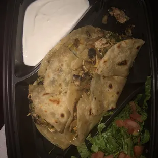 Chicken spinach and mushrooms quesadillas