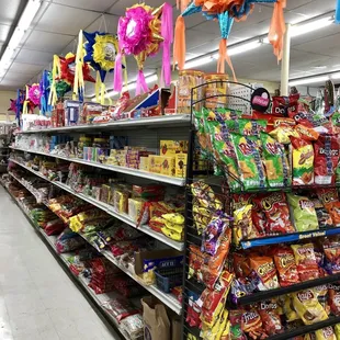 a grocery store aisle