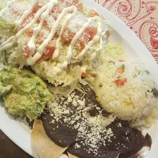 4 Flautas Con Arroz Y Frijoles