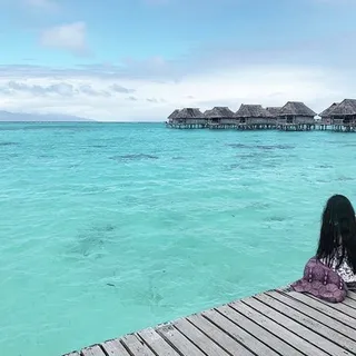 Aina J.