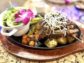 Azúcar Peruvian Bistro