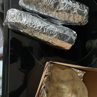 Don&apos;t expect anything with the quesadilla, such as you know, some pico, a slide or guac, some rice, maybe a beans
