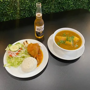 Sancocho de Gallina "Domingo"