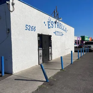 the entrance to the restaurant