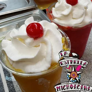 "troll"
Strawberry or pineapple sorbet topped with whipping cream and