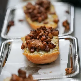 Chicken Alfredo garlic bread