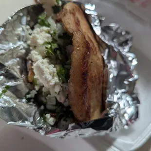 Gordita de carnitas