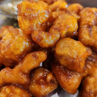 a pile of fried food