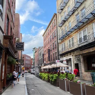 Salem St.