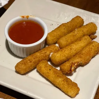 Fried Mozzarella Sticks