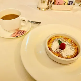 Crème brûlée with coffee