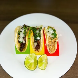 delicious roast tacos, al pastor, chorizo, chicken, tongue, liver and tripe