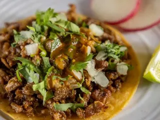 La Estrella Market No 2