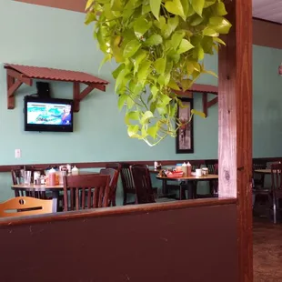 About 10 am on a Wednesday morning, taken from one of the three booths.  I avoided taking pictures of the customers.  Quiet music.