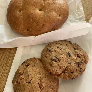Chocolate-pecan Cookie