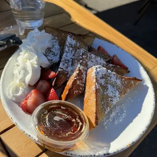 Creme Brulee French Toast - Brunch