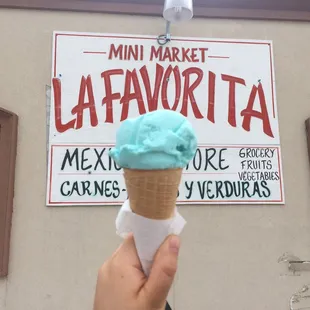 They sell Calders ice cream! $1 for one scoop on a cone. Can&apos;t beat that!