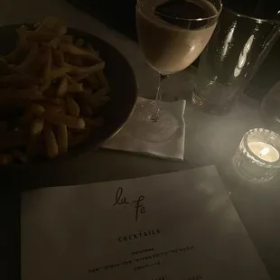 Cocktail &amp; fries