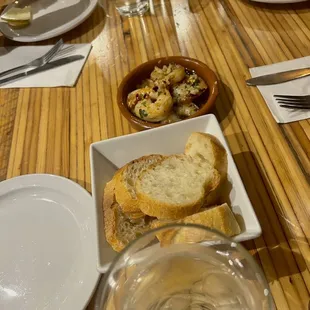 Shrimp with bread