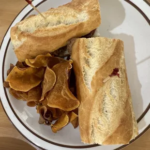 Ropa vieja sandwich with sweet potatoe chips