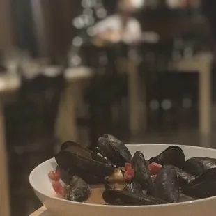 Mussels and live music!   Lovely!