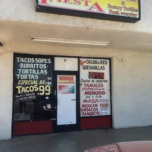 the front of a mexican restaurant