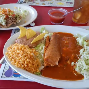 #1 combination  delicious and huge.  Very good food with homemade flavor.  Sevier is fast and friendly.