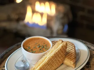 The Knickerbocker Tavern