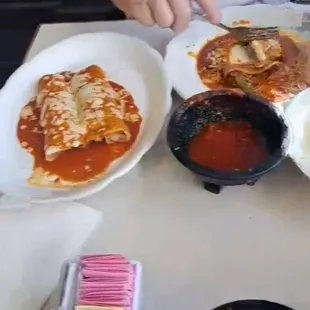 1 Beef &amp; 2 Chicken Enchaladas