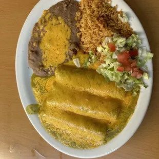 a plate of mexican food