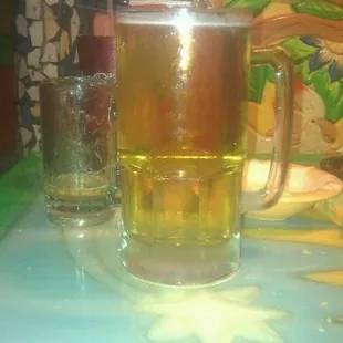 oysters and mussels, drink