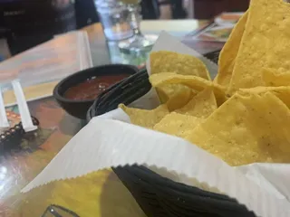 Los Bravos Mexica Restaurant