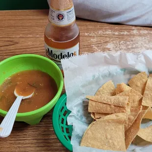 Delicious chips and salsa.