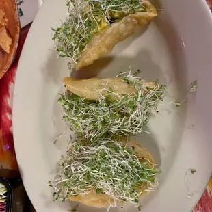 Vegan puffy tacos with avocado