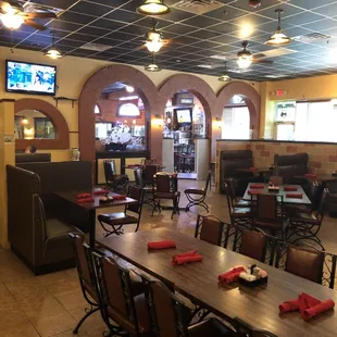 Family owned and operated since 1971, Full service Restaurant &amp; Cantina