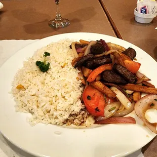 Lomo Saltado.