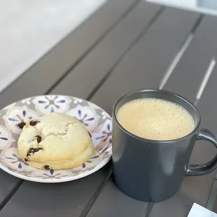 Cafe ole &amp; cranberry scone