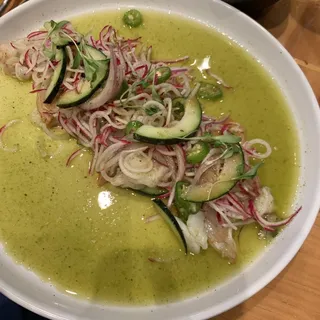 Aguachile de Camaron y Callo de Hacha