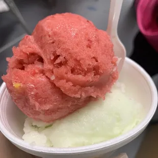 Nueve de fresa y limon