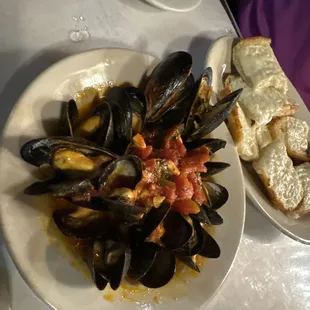 Mussels Marinara Dinner