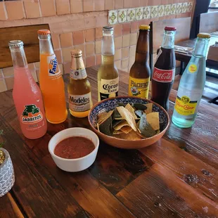Chips and salsa and some drink options