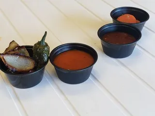 Los Primos Cantina