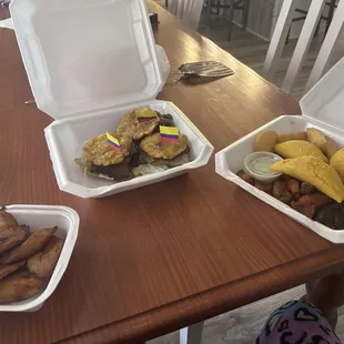 Platano Maduro, Sandwiches de Tostones (3), Antojitos Sampler, Chicken Empanada