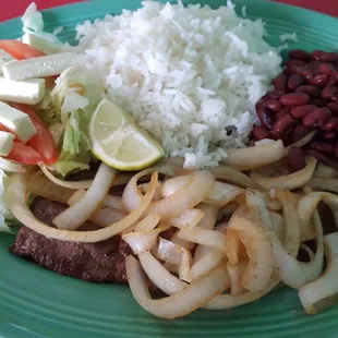 Bistek Encebollado