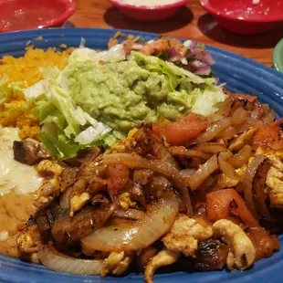 Lunch chicken fajita