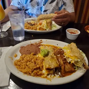 The food was not good at all! Over cooked, salty food, cocktail were not good either.