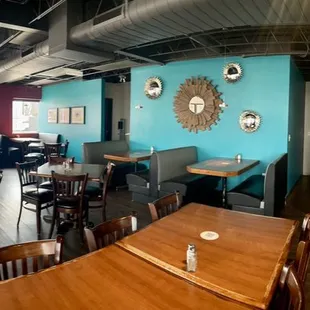 Panoramic view of the main dining area