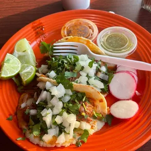 Tacos de barbacoa.... Just yummm! Try them your mouth will thank me!